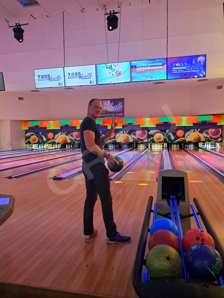 Advertisement (8434920) - Frankiv 2