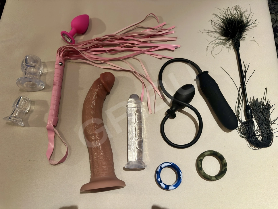 Advertisement (8822515) - LoverBoyXXX 1