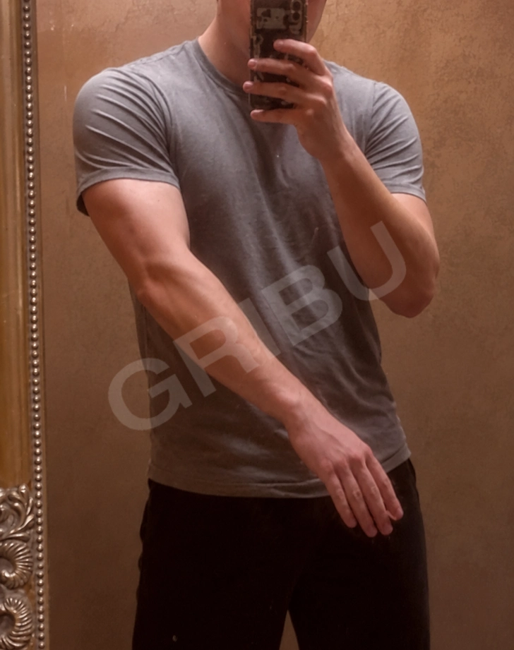 Advertisement (8822296) - GremovPetrovich 1