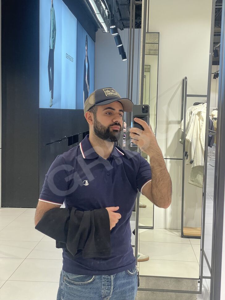 Advertisement (8788253) - luckly999 1
